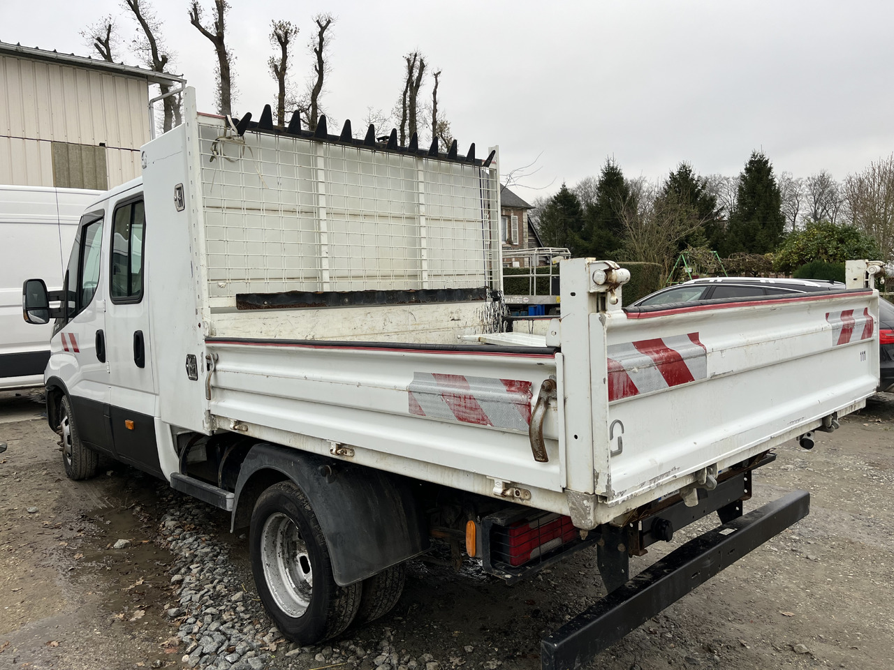 Utilitaire benne Iveco Daily 35-170: photos 9 Utilitaire benne Iveco Daily 35-170: photos 9