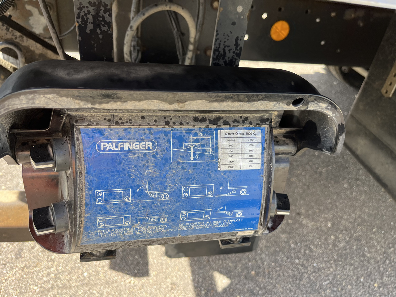 Camion fourgon Iveco Eurocargo 100E22 caisse double cabine 7 places: photos 11 Camion fourgon Iveco Eurocargo 100E22 caisse double cabine 7 places: photos 11