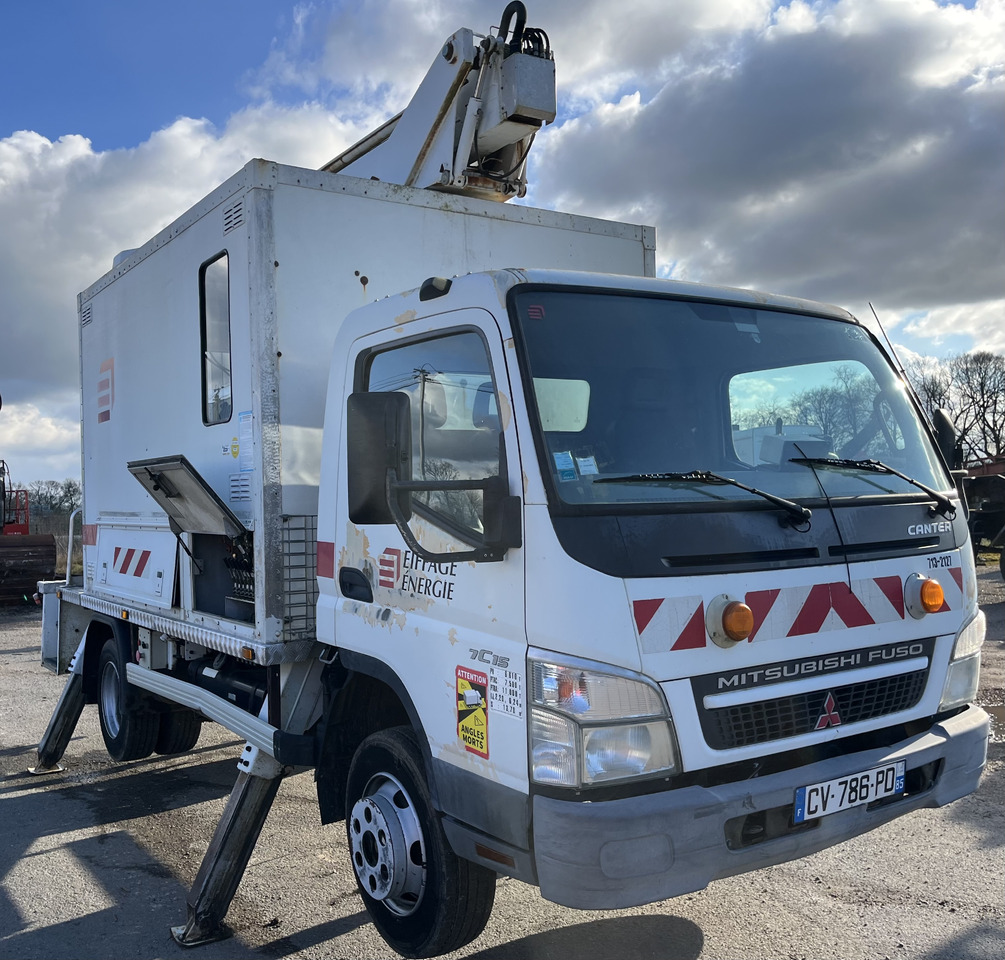 Mitsubishi Canter 7c15 — crédit-bail Mitsubishi Canter 7c15: photos 12