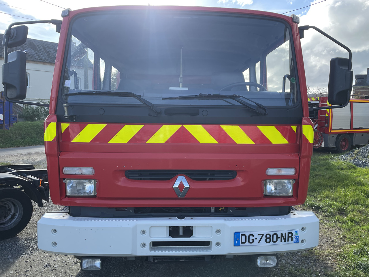 Renault Midliner m210 fpt fourgon pompe tonne - Camion de pompier: photos 3 Renault Midliner m210 fpt fourgon pompe tonne - Camion de pompier: photos 3
