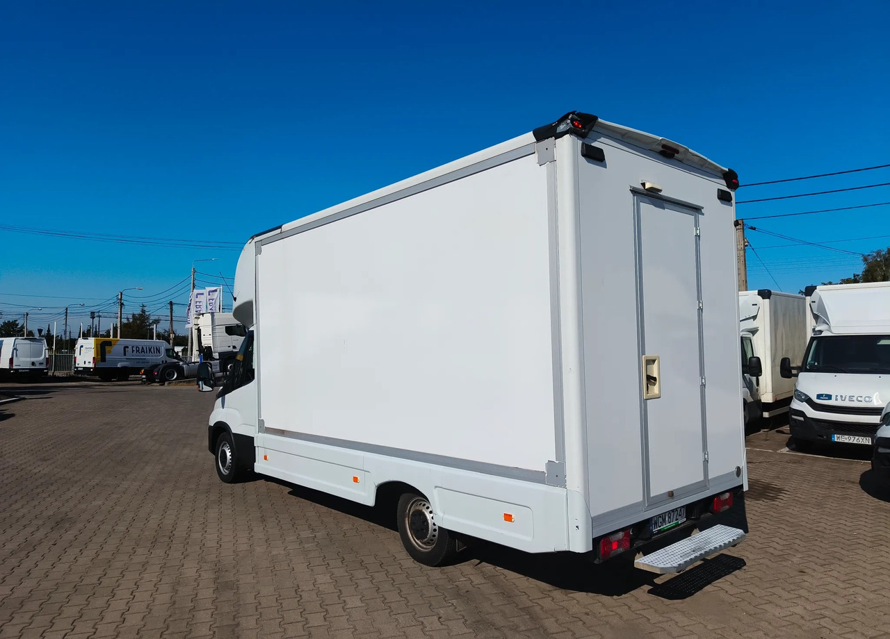 IVECO DAILY 35S14 - Fourgon grand volume: photos 4 IVECO DAILY 35S14 - Fourgon grand volume: photos 4