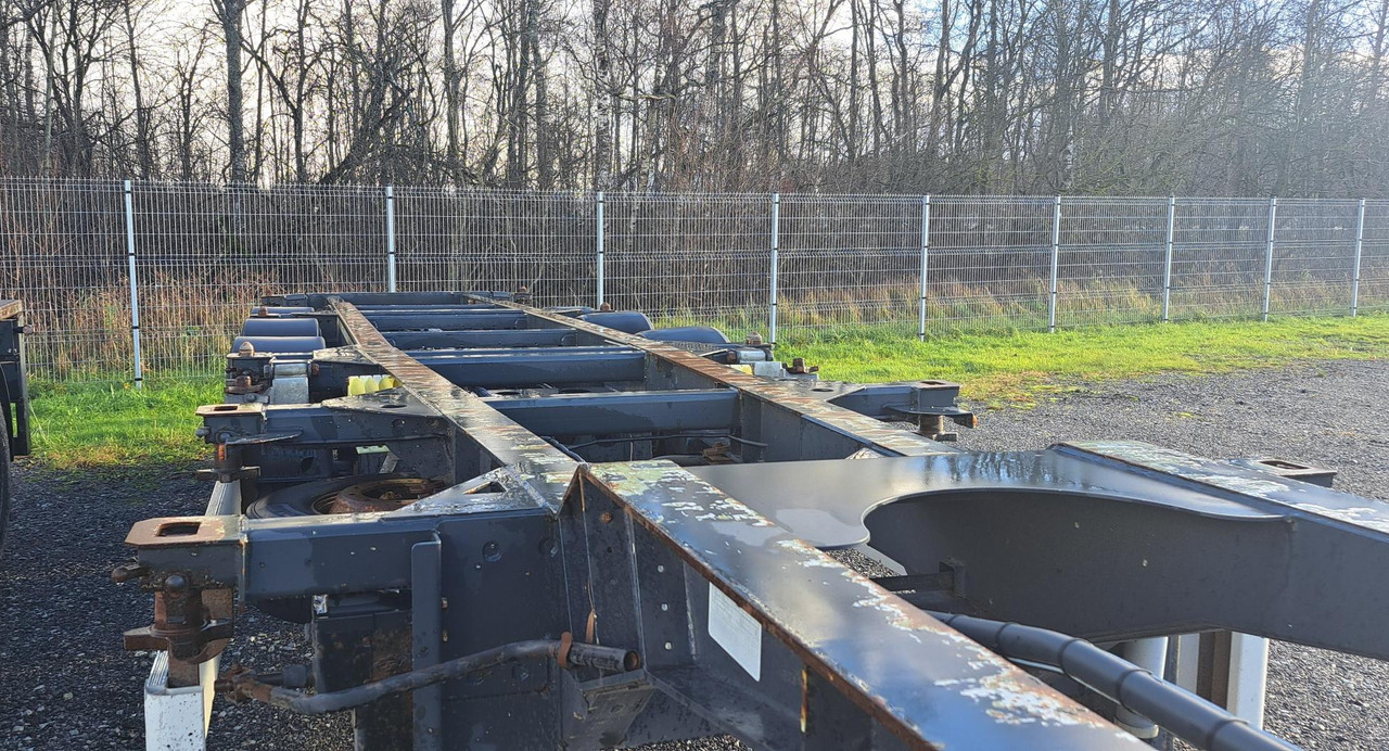 RENDERS EURO 922 - Semi-remorque porte-conteneur/ Caisse mobile: photos 5 RENDERS EURO 922 - Semi-remorque porte-conteneur/ Caisse mobile: photos 5