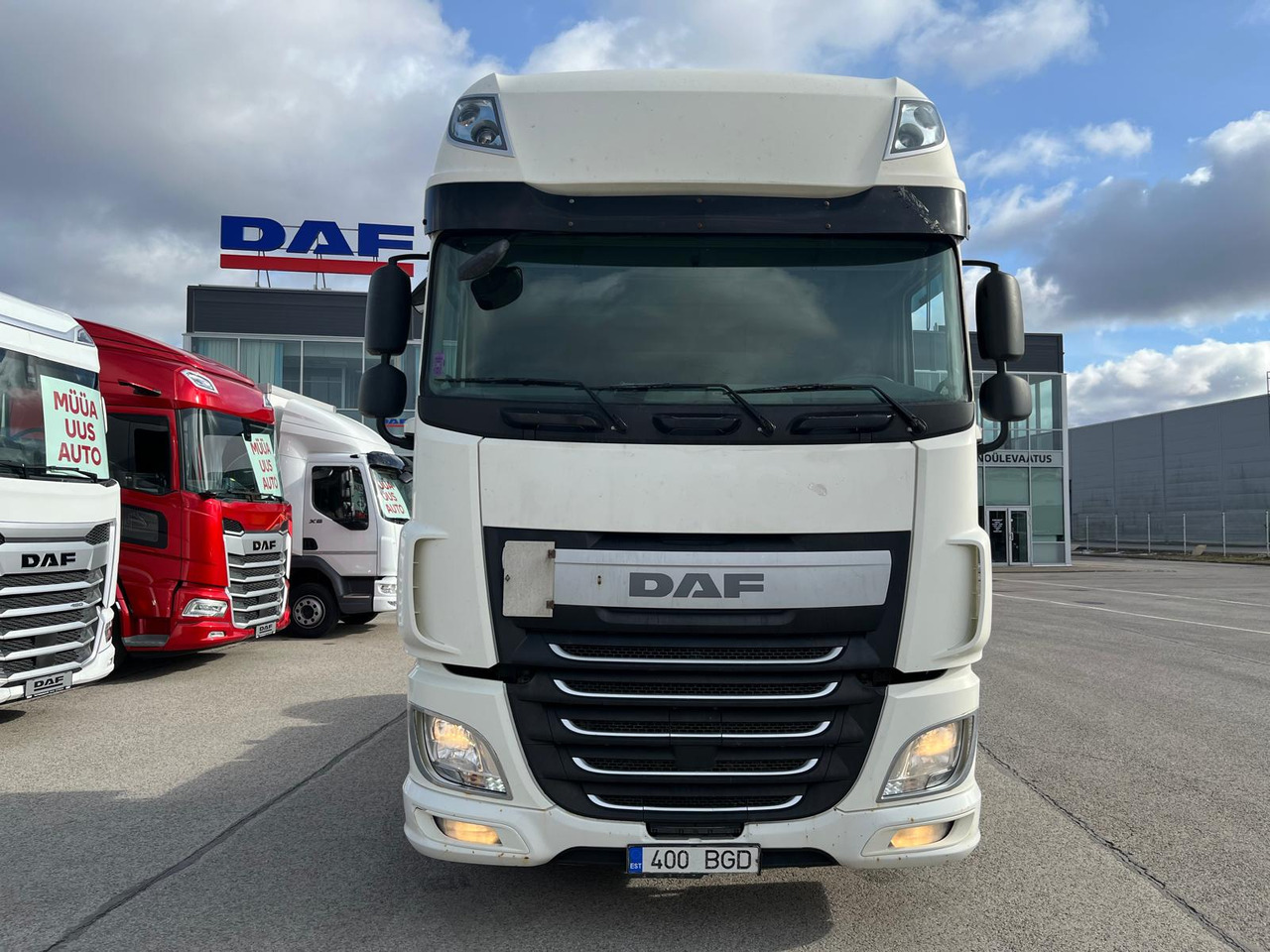 DAF XF460FT Manual - Tracteur routier: photos 2 DAF XF460FT Manual - Tracteur routier: photos 2