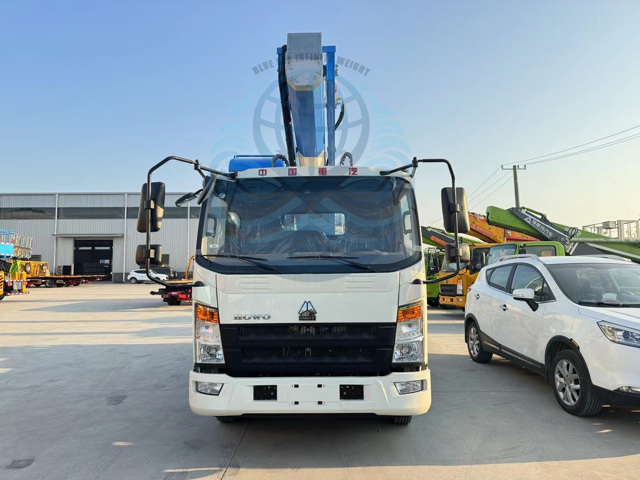 SINOTRUK HOWO 45ft-69ft - Camion avec nacelle: photos 2 SINOTRUK HOWO 45ft-69ft - Camion avec nacelle: photos 2