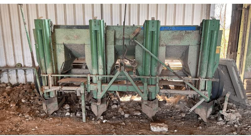 HASSIA 4 RANGS - Planteuse de pommes de terre: photos 1 HASSIA 4 RANGS - Planteuse de pommes de terre: photos 1