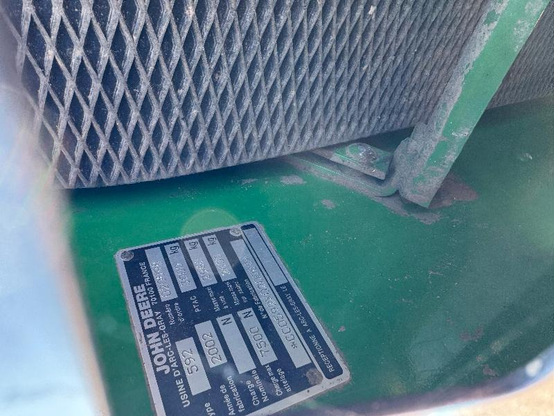 JOHN DEERE 592 - Presse à balles rondes: photos 4 JOHN DEERE 592 - Presse à balles rondes: photos 4