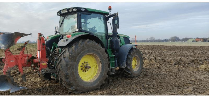JOHN DEERE 6215R - Tracteur agricole: photos 5 JOHN DEERE 6215R - Tracteur agricole: photos 5