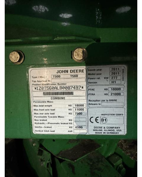 Moissonneuse-batteuse JOHN DEERE T560: photos 8