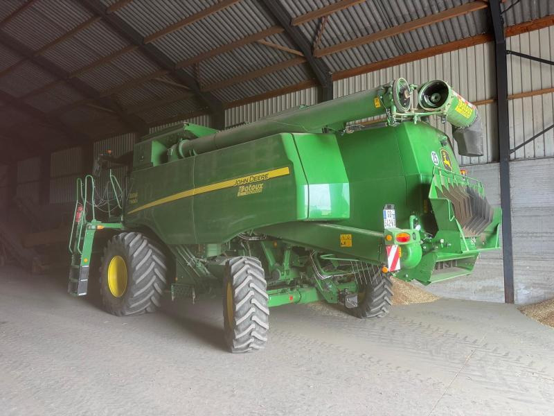 JOHN DEERE T660 - Moissonneuse-batteuse: photos 1 JOHN DEERE T660 - Moissonneuse-batteuse: photos 1