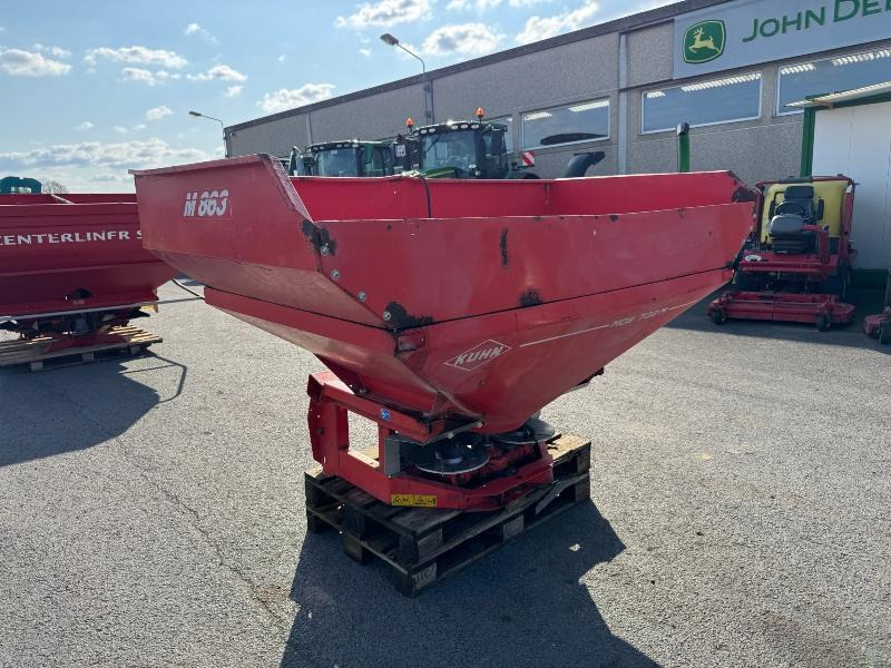 KUHN MDS732 - Distributeur d'engrais: photos 4 KUHN MDS732 - Distributeur d'engrais: photos 4