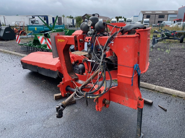 KUHN S1680RP - Broyeur d'accotement: photos 1 KUHN S1680RP - Broyeur d'accotement: photos 1