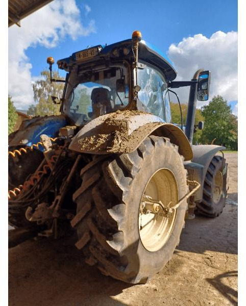 NEW-HOLLAND T7.270 AC - Tracteur agricole: photos 2 NEW-HOLLAND T7.270 AC - Tracteur agricole: photos 2