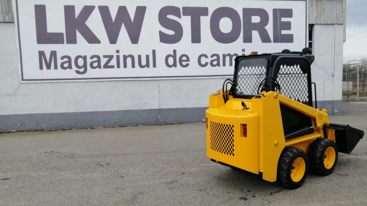 Bobcat Front Loader Ram Italia FM 120 – Hammer Installation - Mini chargeuse: photos 4 Bobcat Front Loader Ram Italia FM 120 – Hammer Installation - Mini chargeuse: photos 4