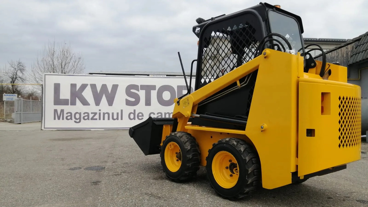 Bobcat Front Loader Ram Italia FM 120 – Hammer Installation - Mini chargeuse: photos 5 Bobcat Front Loader Ram Italia FM 120 – Hammer Installation - Mini chargeuse: photos 5