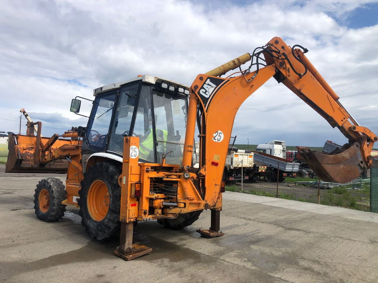 CATERPILLAR 428 C TERRACING EQUIPMENT BULLDOEXCAVATOR - Tractopelle: photos 2 CATERPILLAR 428 C TERRACING EQUIPMENT BULLDOEXCAVATOR - Tractopelle: photos 2