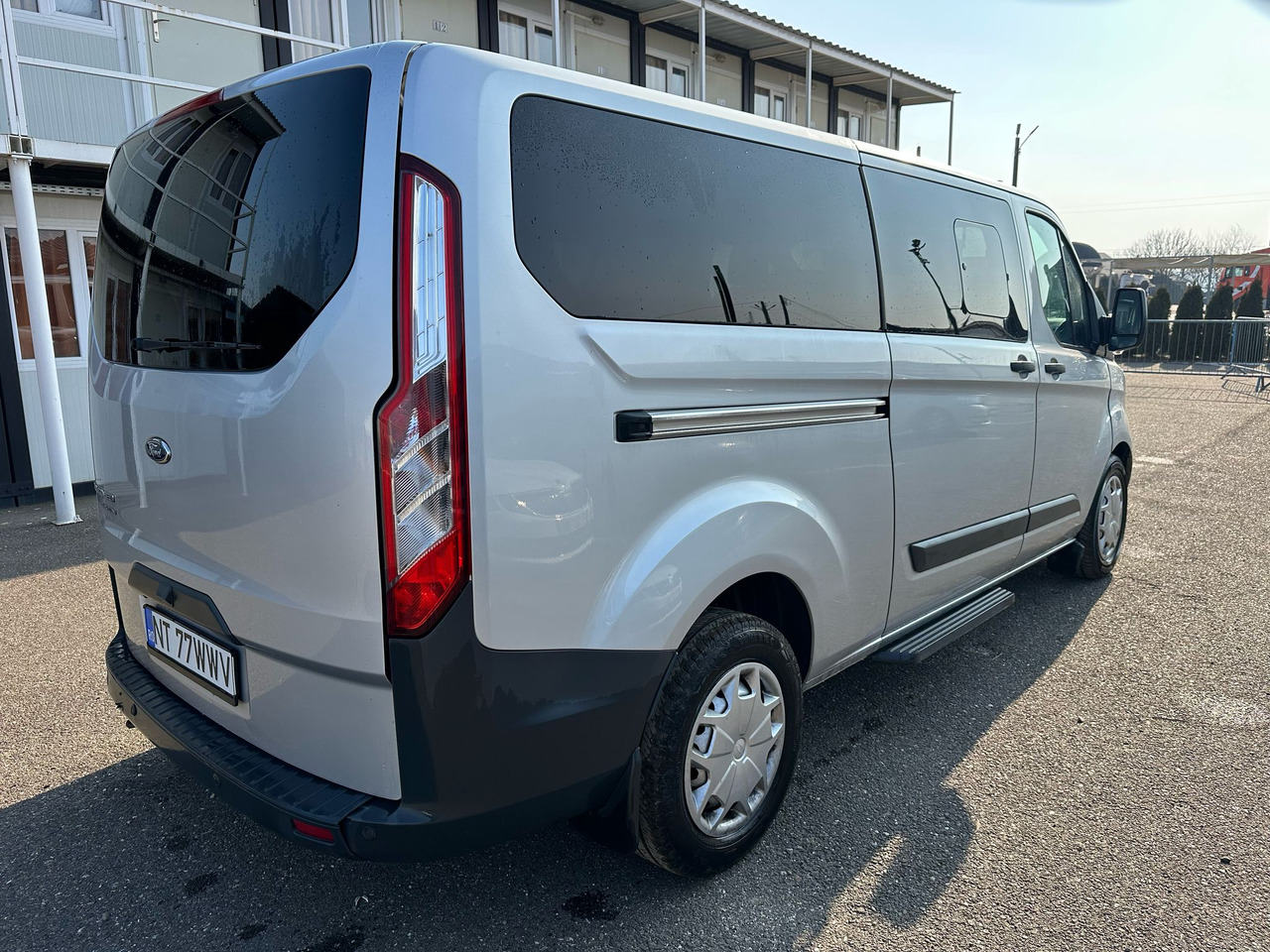 FORD TRANSIT CUSTOMS - Transport de personnes: photos 2 FORD TRANSIT CUSTOMS - Transport de personnes: photos 2
