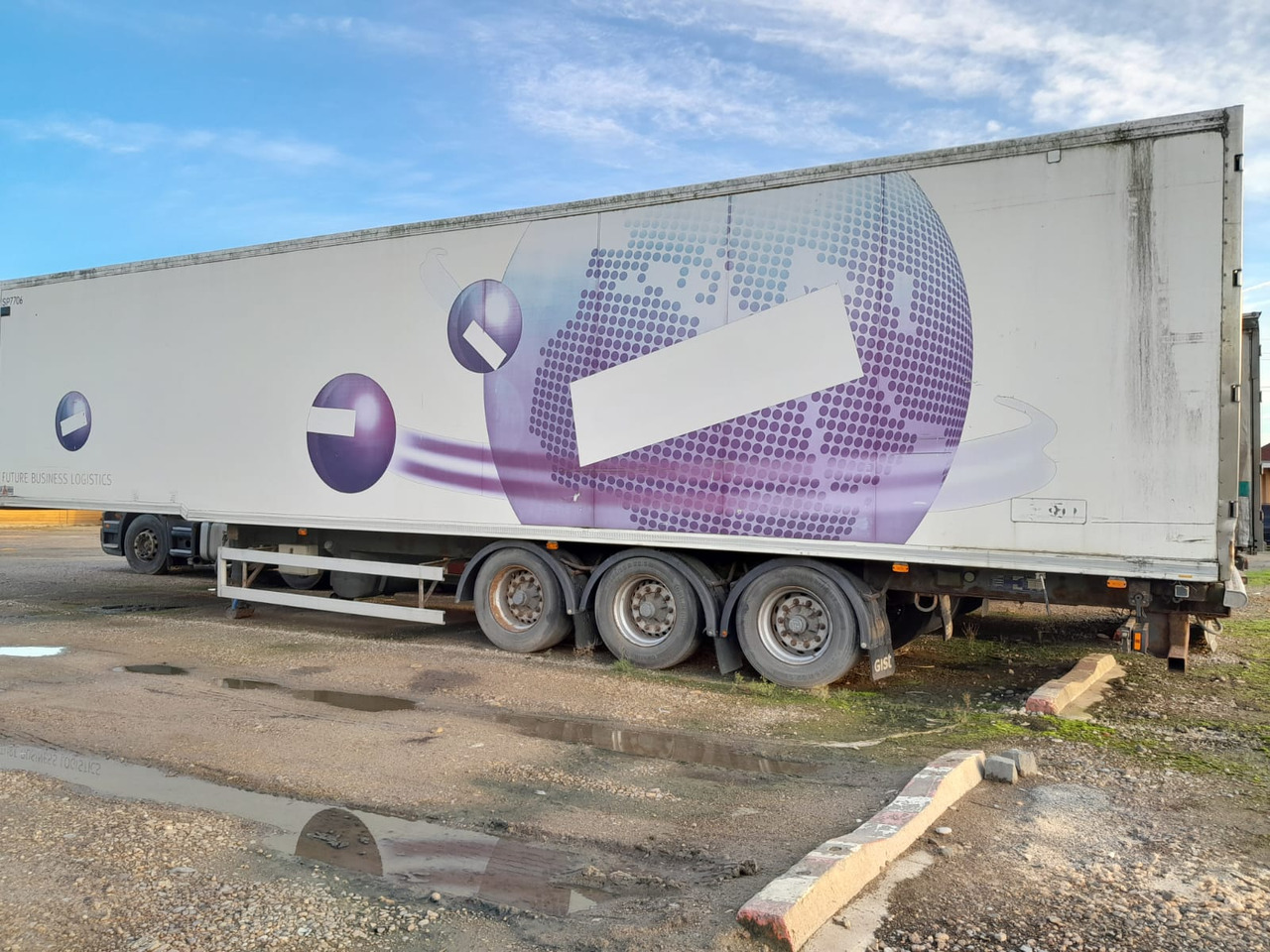 GRAY & ADAMS REFRIGERATED SEMI-TRAILER - Semi-remorque frigorifique: photos 2 GRAY & ADAMS REFRIGERATED SEMI-TRAILER - Semi-remorque frigorifique: photos 2