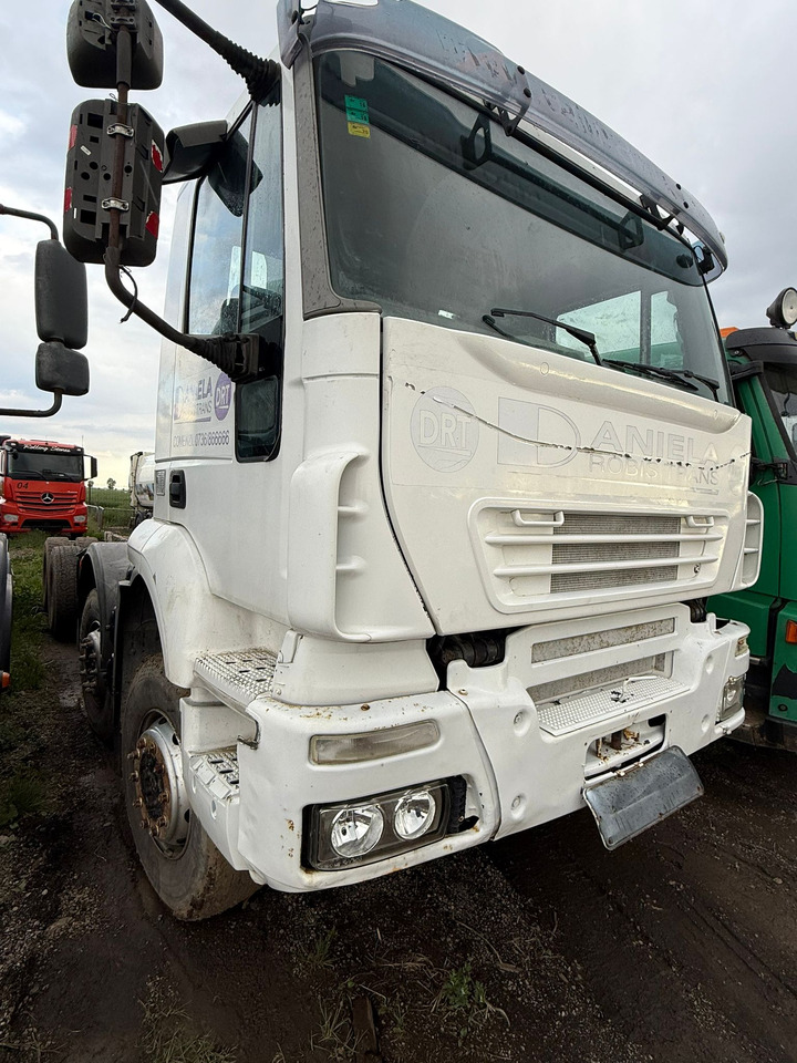 IVECO TRAKKER CHASSIS - Châssis cabine: photos 2 IVECO TRAKKER CHASSIS - Châssis cabine: photos 2