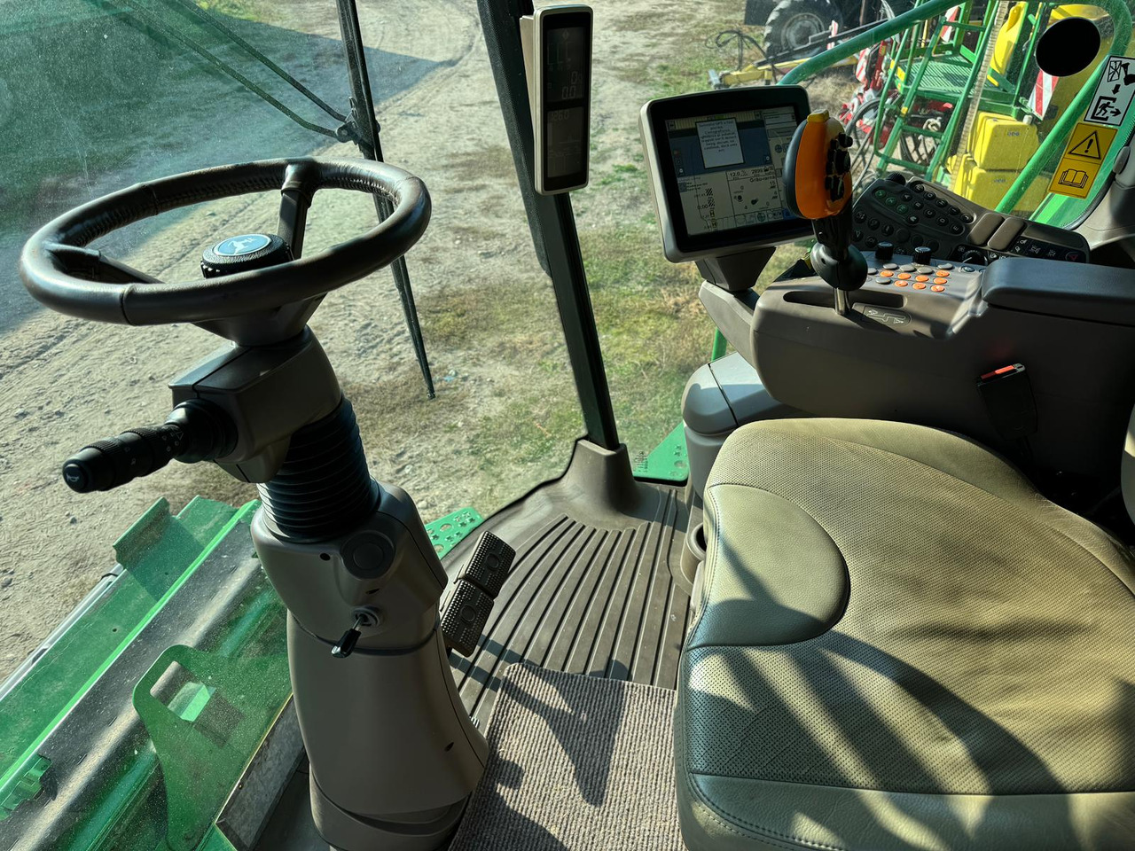 Moissonneuse-batteuse John Deere S680i combine + 635X Header + Zurn trailer: photos 6