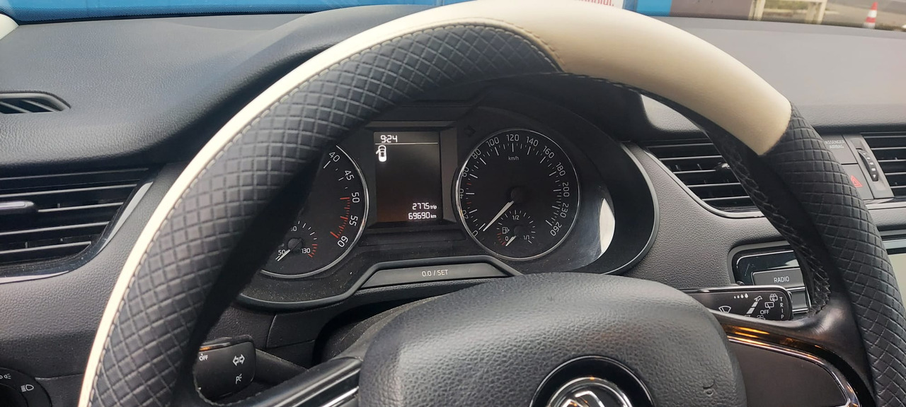 SKODA OCTAVIA - Berline: photos 4 SKODA OCTAVIA - Berline: photos 4