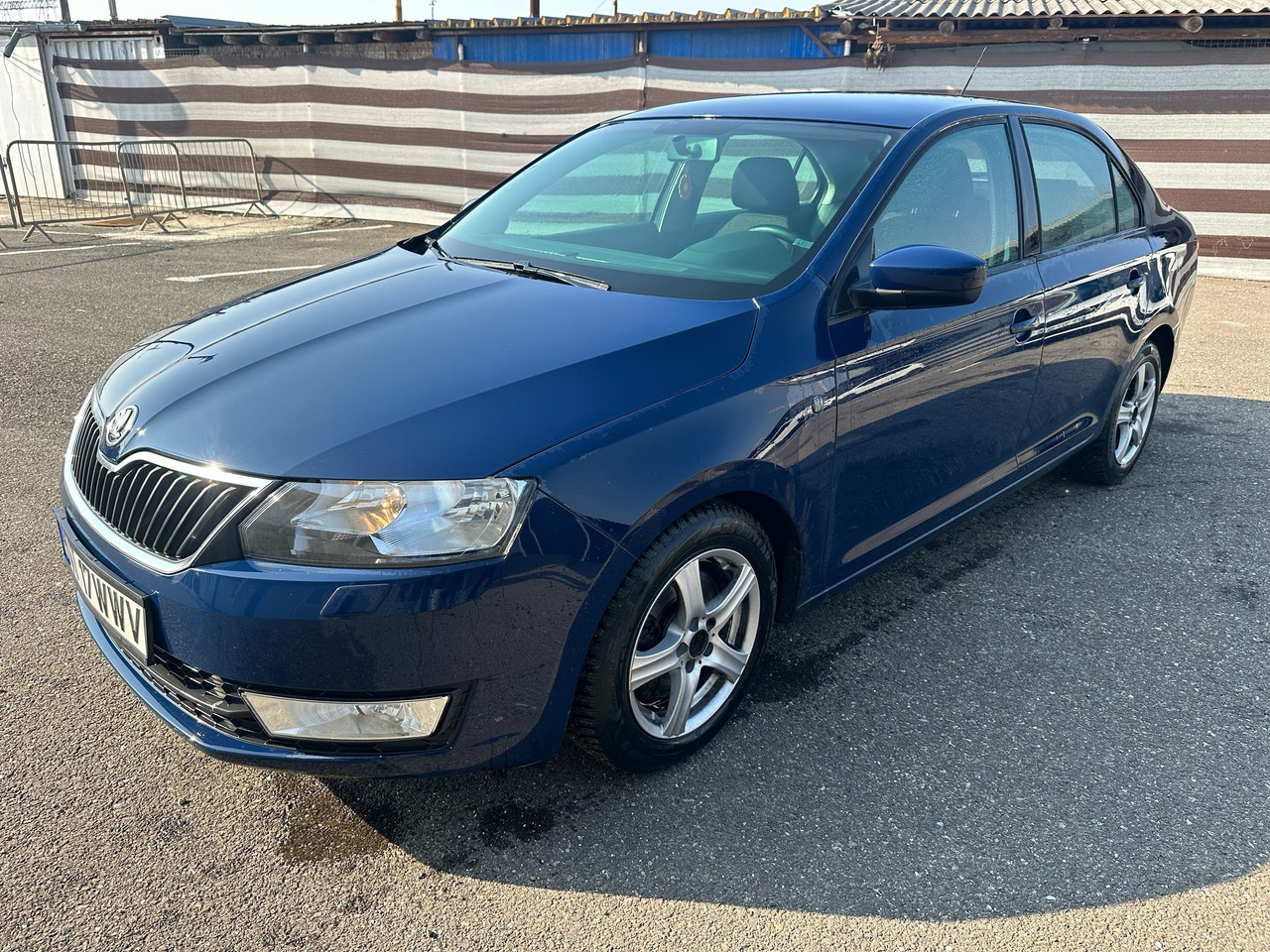 SKODA RAPID - Berline: photos 1 SKODA RAPID - Berline: photos 1