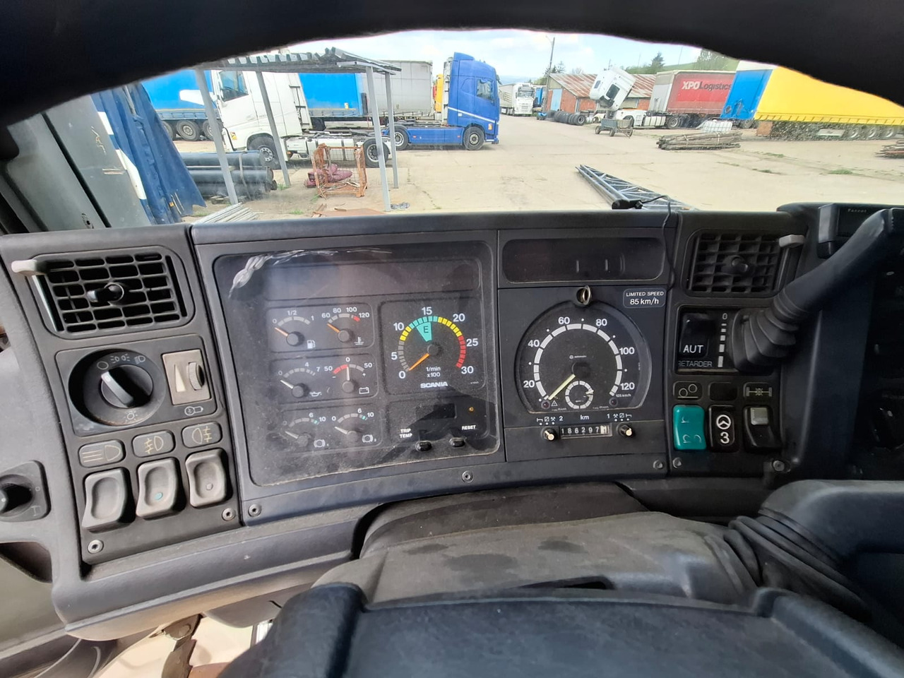 Scania B 6X2 - Tracteur routier: photos 2 Scania B 6X2 - Tracteur routier: photos 2
