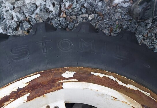 14.9R28 rengas - Valtra - Pneu pour Tracteur agricole: photos 5 14.9R28 rengas - Valtra - Pneu pour Tracteur agricole: photos 5