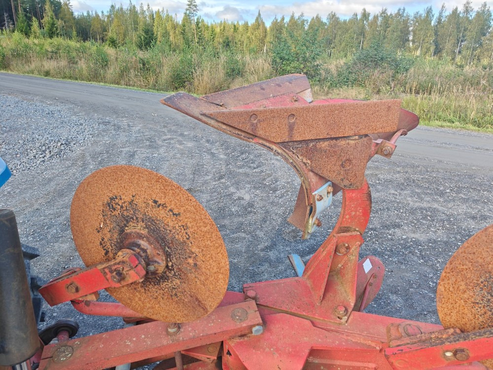 Charrue Agrolux RSD397FK kääntöaura 3-siipinen kuorimet ja kiekkoleikkurit, katso video!: photos 6 Charrue Agrolux RSD397FK kääntöaura 3-siipinen kuorimet ja kiekkoleikkurit, katso video!: photos 6