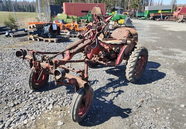 David Brown 2D TRAKTORI - HARVINAISUUS - Tracteur agricole: photos 3 David Brown 2D TRAKTORI - HARVINAISUUS - Tracteur agricole: photos 3