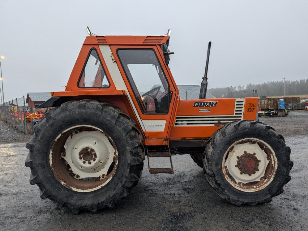 FIAT 780DT 4WD - Tracteur agricole: photos 4 FIAT 780DT 4WD - Tracteur agricole: photos 4