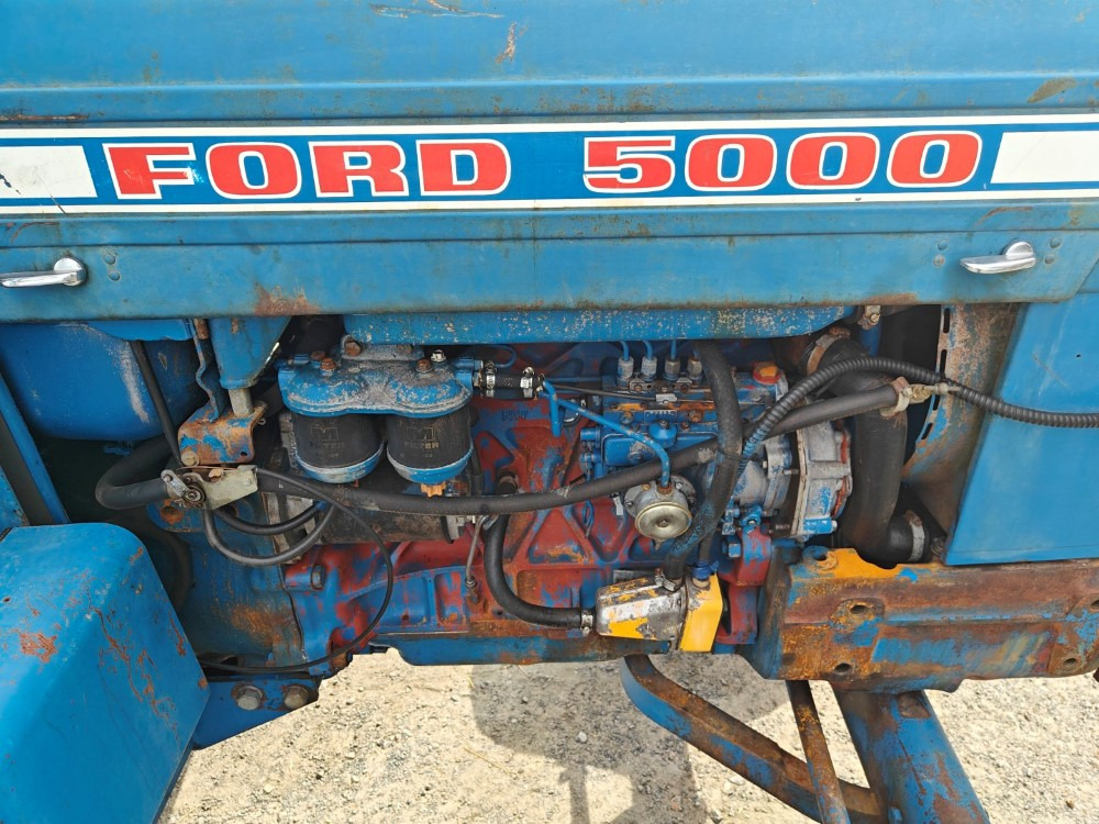 Tracteur agricole FORD 5000 traktori alkuperäiskuntoinen, Hara hytillä ja paljon hydrauliikkaa, katso video!: photos 13