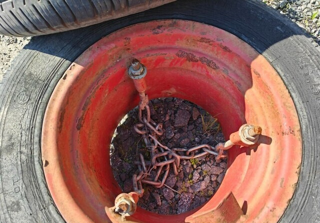 Paripyörät puimuriin 16 tuumaa - Roue complète pour Machine agricole: photos 5 Paripyörät puimuriin 16 tuumaa - Roue complète pour Machine agricole: photos 5