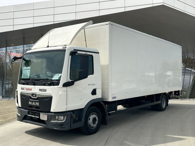 MAN TGL 12.250 4x2 BL CH - Camion fourgon: photos 1 MAN TGL 12.250 4x2 BL CH - Camion fourgon: photos 1