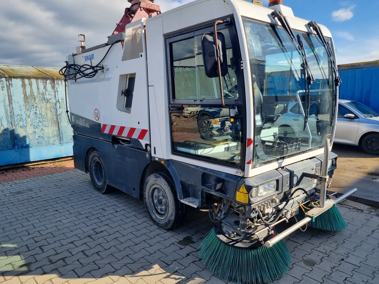 SCHMIDT Cleango compact sweeper 400 - Balayeuse de voirie: photos 1 SCHMIDT Cleango compact sweeper 400 - Balayeuse de voirie: photos 1
