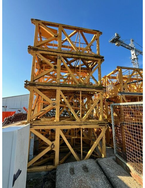 Liebherr 120K.1 towers sections - Grue à tour: photos 2 Liebherr 120K.1 towers sections - Grue à tour: photos 2