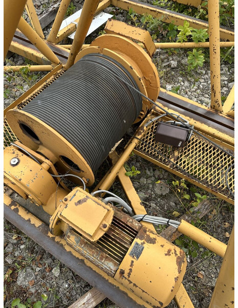 Liebherr 140EC-H10 - Grue à tour: photos 5 Liebherr 140EC-H10 - Grue à tour: photos 5