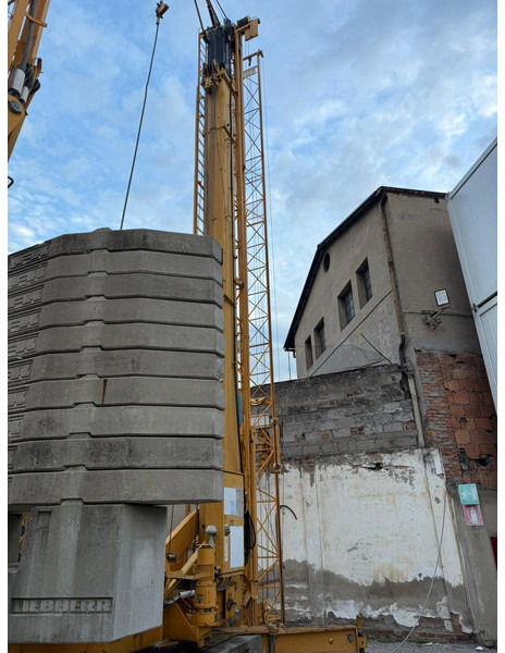 Liebherr 32K perfect, ready to load - Grue à tour: photos 2 Liebherr 32K perfect, ready to load - Grue à tour: photos 2