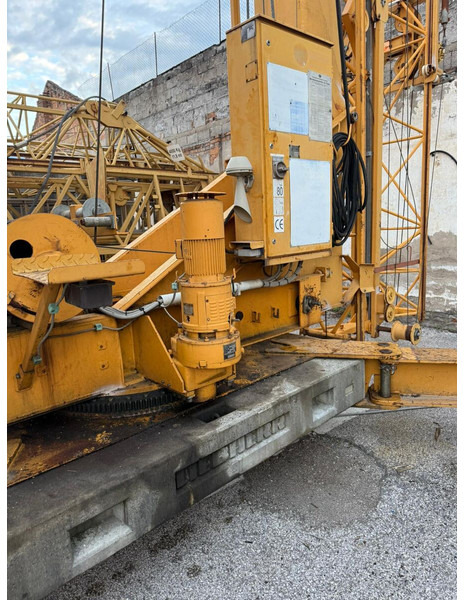 Liebherr 32K perfect, ready to load - Grue à tour: photos 3 Liebherr 32K perfect, ready to load - Grue à tour: photos 3