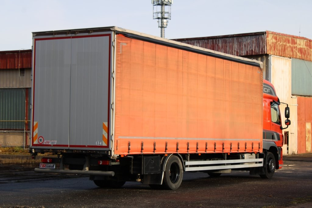 DAF CF 310 FA EURO 6 - Camion à rideaux coulissants: photos 4 DAF CF 310 FA EURO 6 - Camion à rideaux coulissants: photos 4