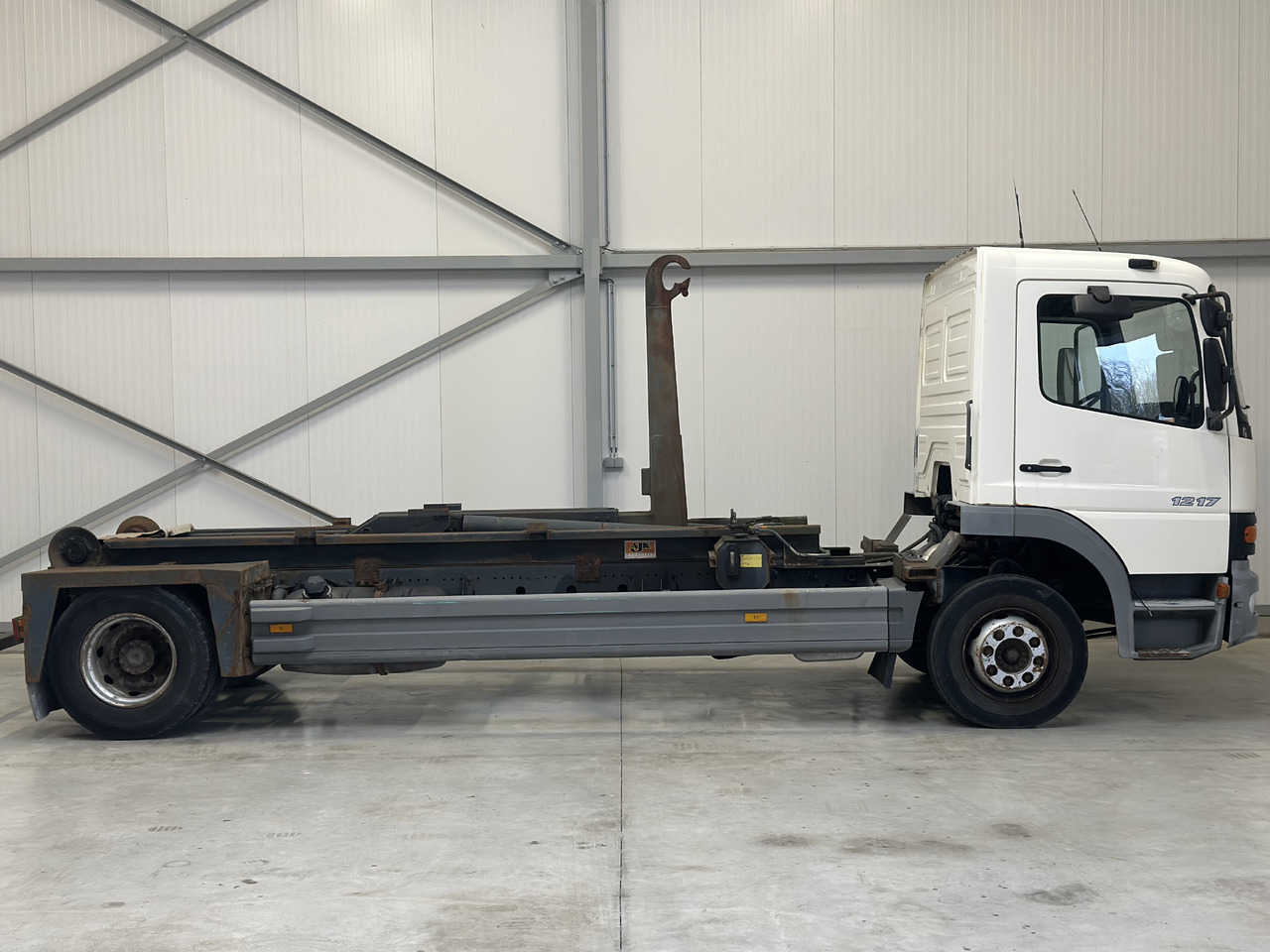 MERCEDES-BENZ Atego - Camion ampliroll: photos 4 MERCEDES-BENZ Atego - Camion ampliroll: photos 4