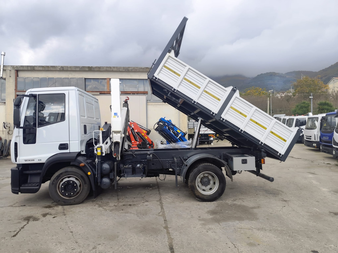 IVECO EUROCARGO 120E28P — crédit-bail IVECO EUROCARGO 120E28P: photos 37