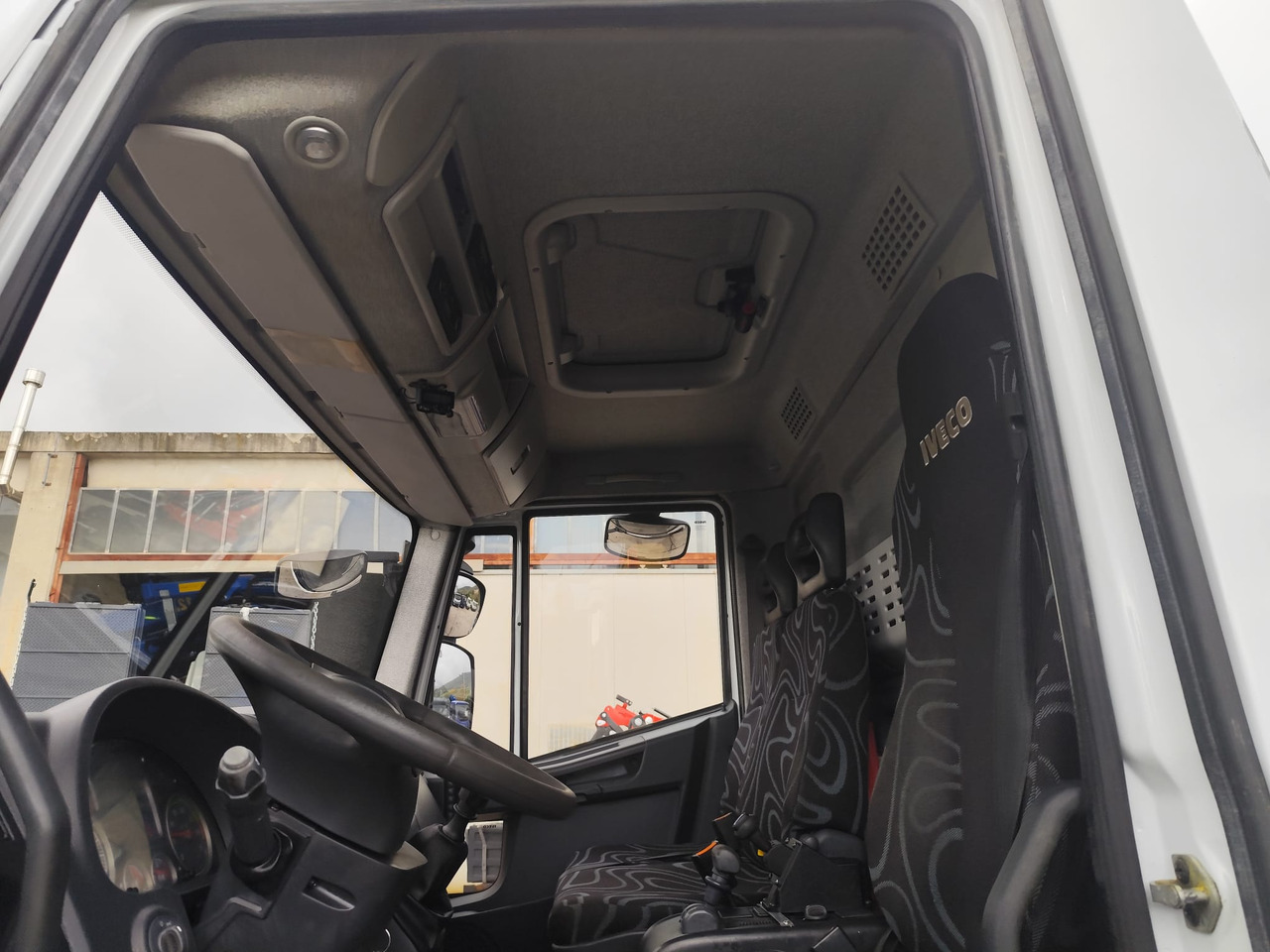 IVECO EUROCARGO 120E28P — crédit-bail IVECO EUROCARGO 120E28P: photos 25