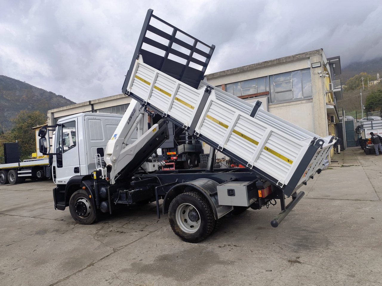 IVECO EUROCARGO 120E28P — crédit-bail IVECO EUROCARGO 120E28P: photos 38
