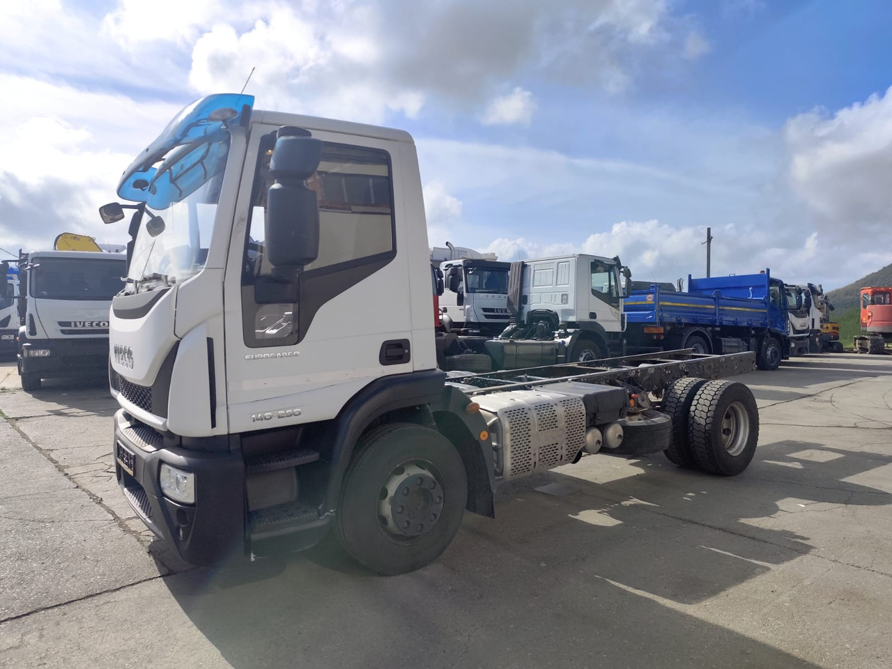 IVECO EUROCARGO 140-250 - Châssis cabine: photos 3 IVECO EUROCARGO 140-250 - Châssis cabine: photos 3