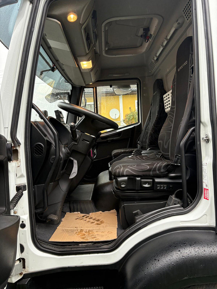 IVECO EUROCARGO 140-250 - Châssis cabine: photos 2 IVECO EUROCARGO 140-250 - Châssis cabine: photos 2