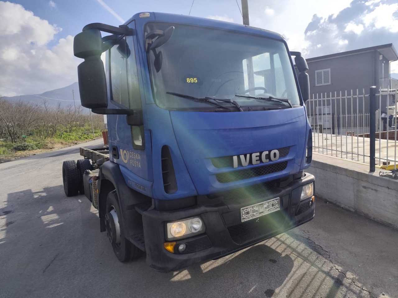 IVECO EUROCARGO 140E25 - Châssis cabine: photos 1 IVECO EUROCARGO 140E25 - Châssis cabine: photos 1