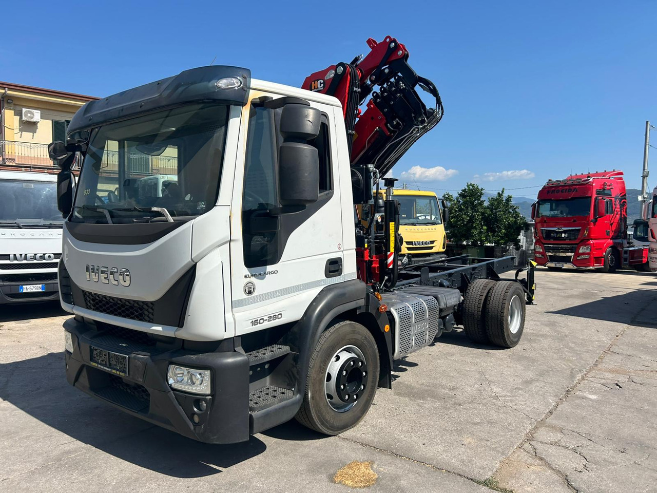 IVECO EUROCARGO 160-280 - Camion grue: photos 1 IVECO EUROCARGO 160-280 - Camion grue: photos 1