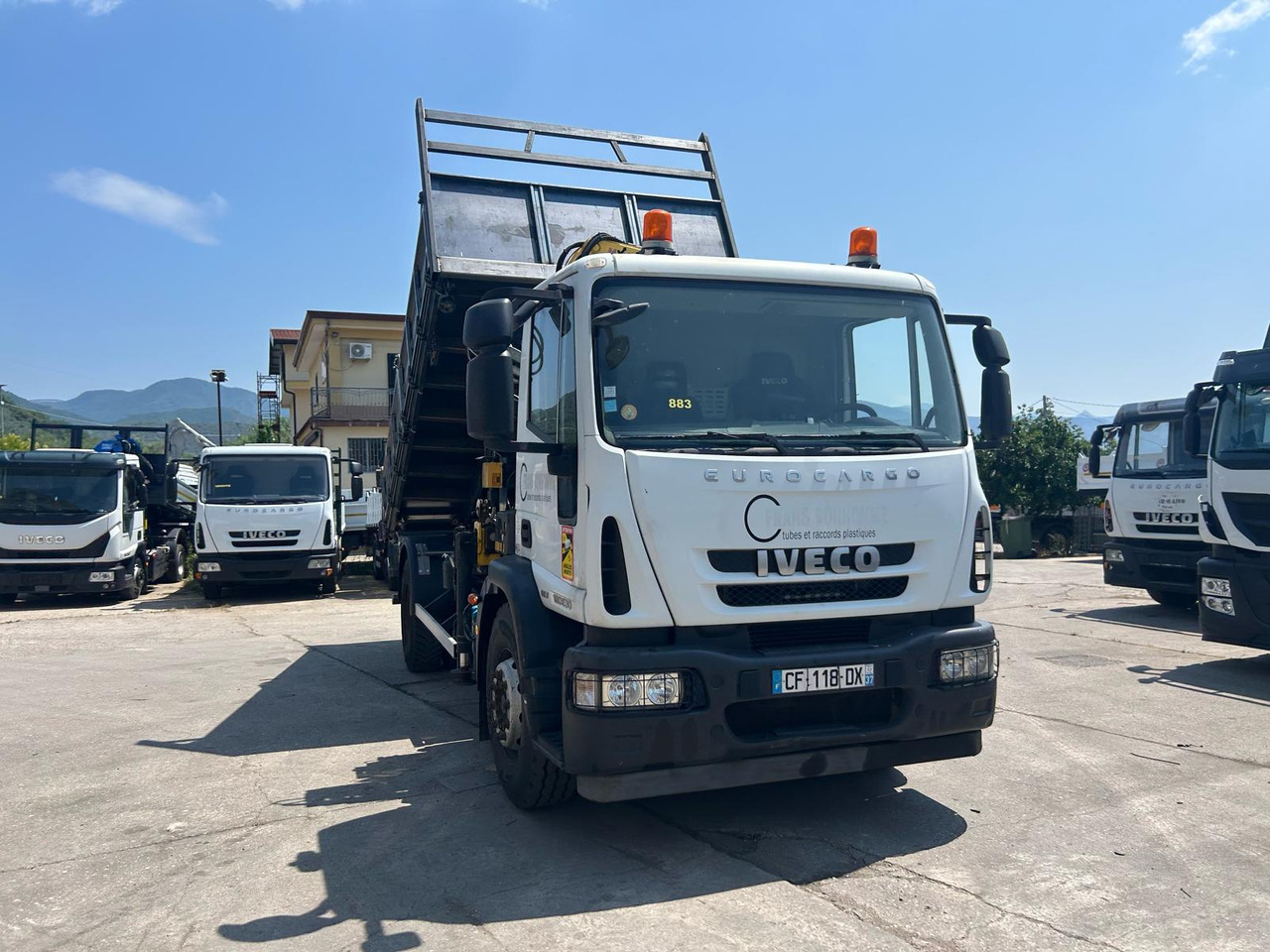 IVECO EUROCARGO 180E30 - Camion benne, Camion grue: photos 4 IVECO EUROCARGO 180E30 - Camion benne, Camion grue: photos 4