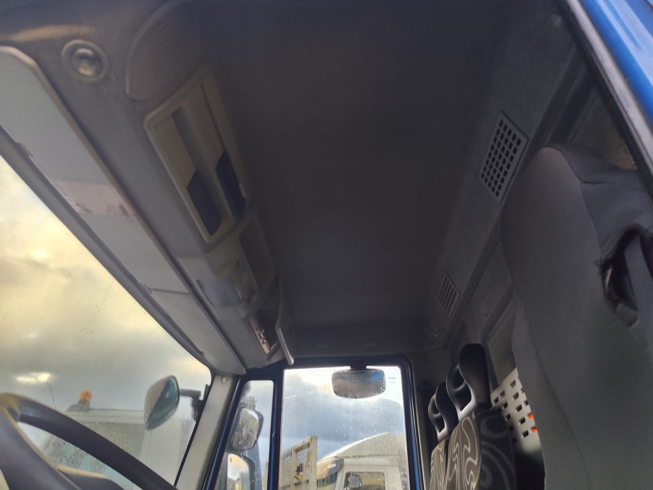 IVECO EUROCARGO 190EL28 - Châssis cabine: photos 3 IVECO EUROCARGO 190EL28 - Châssis cabine: photos 3