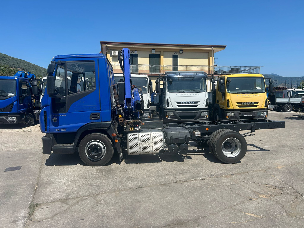 IVECO EUROCARGO 75-160 - Camion grue: photos 2 IVECO EUROCARGO 75-160 - Camion grue: photos 2
